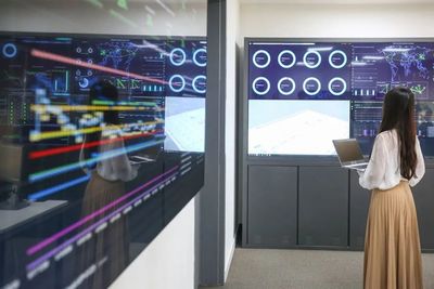 探秘寶馬數(shù)字化工廠 數(shù)據(jù)驅動的智能制造前沿實踐